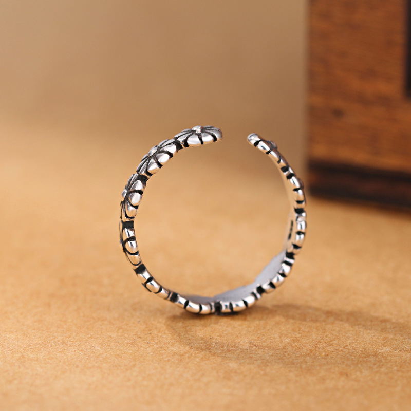 Sunflower ring